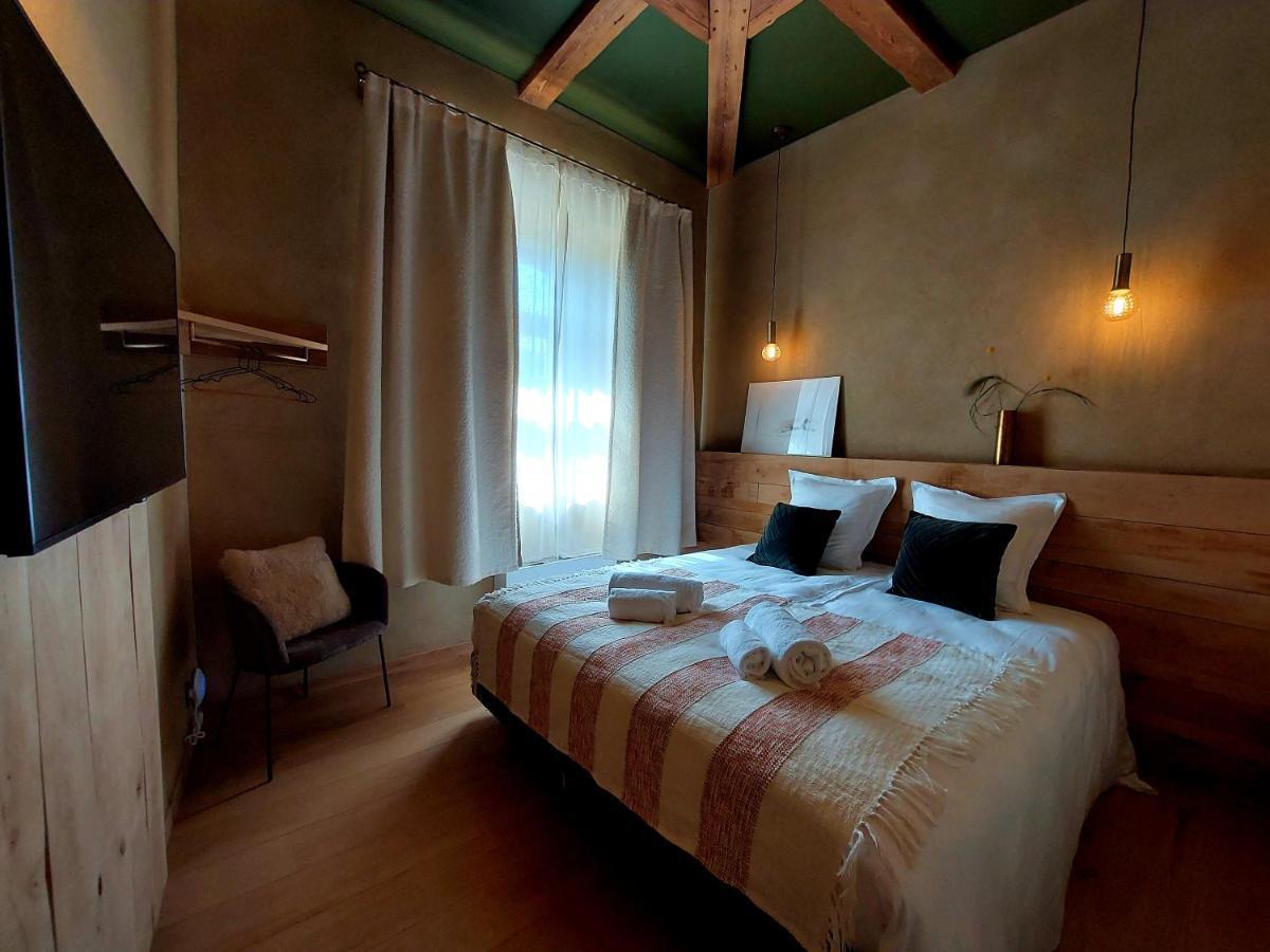 Les Suites De Petit Bomal Durbuy Exterior photo